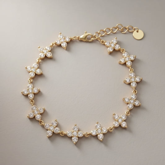 Flower Bracelet with Green and White Stones – Gold-colored – Stainless Steel | TWINOLO