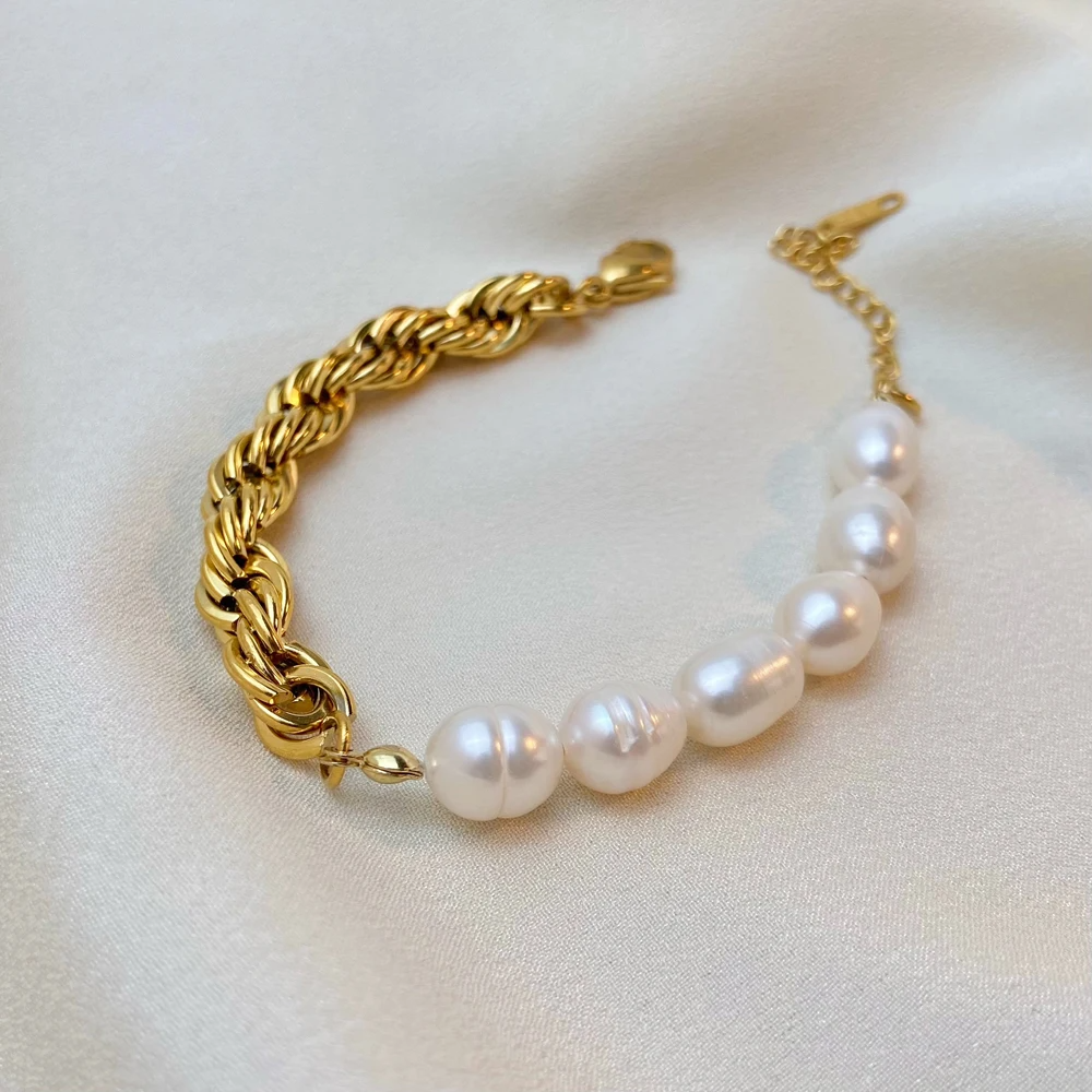 Freshwater Pearl Bracelet with Link Chain – Timeless & Elegant | Twinolo