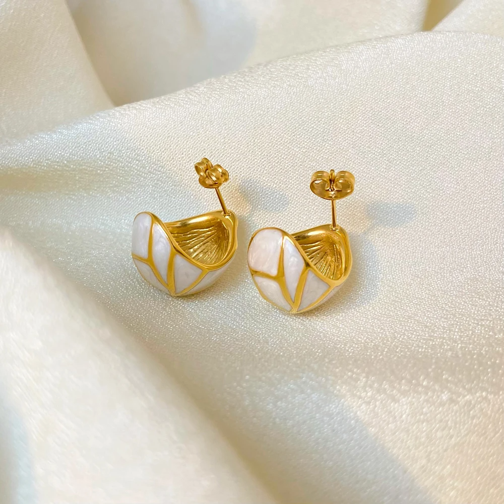 Gold-White Stud Earrings – Fresh & Stylish | Twinolo