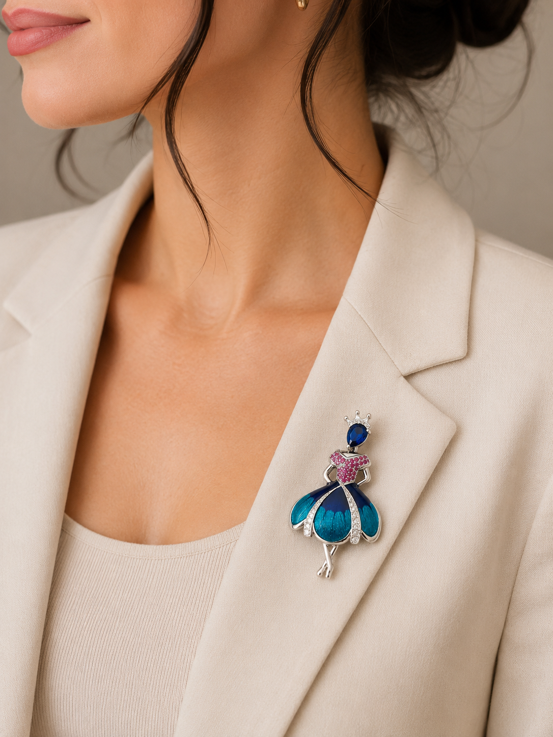 Luxury Princess Brooch with Zirconia – 18K Gold Plated | Twinolo