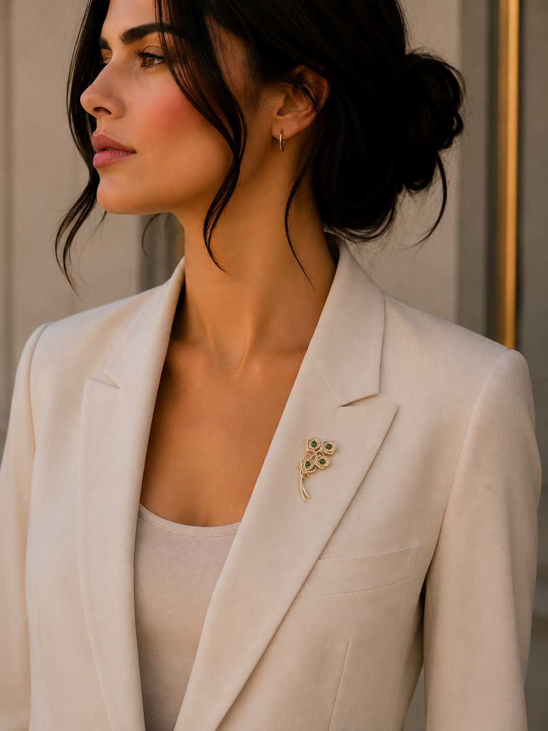 Flower Brooch - Elegant Brooch with Crystals | Twinolo