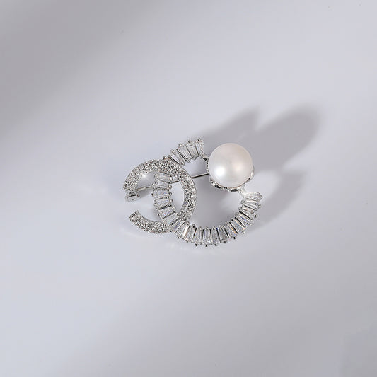 Brooch - Elegant Brooch with Crystals | Twinolo