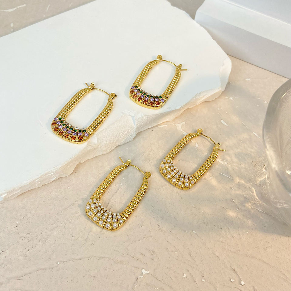 Hoop Earrings with Pearls and Colorful Stones – Unique Design | Twinolo
