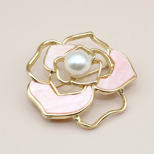 Flower Brooch - Elegant Brooch with Pearl | Twinolo