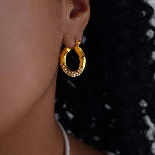 Hoop Earrings with Zirconia – Timeless Shine | Twinolo