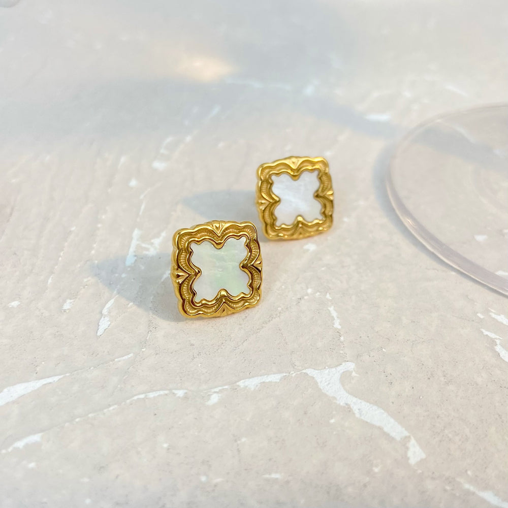 Clover Stud Earrings – Bringer of Luck | Twinolo