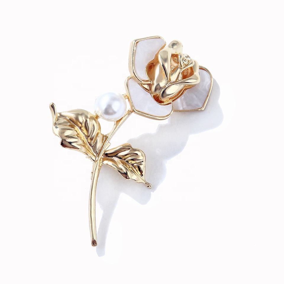 Flower Brooch - Elegant Brooch with Pearl | Twinolo