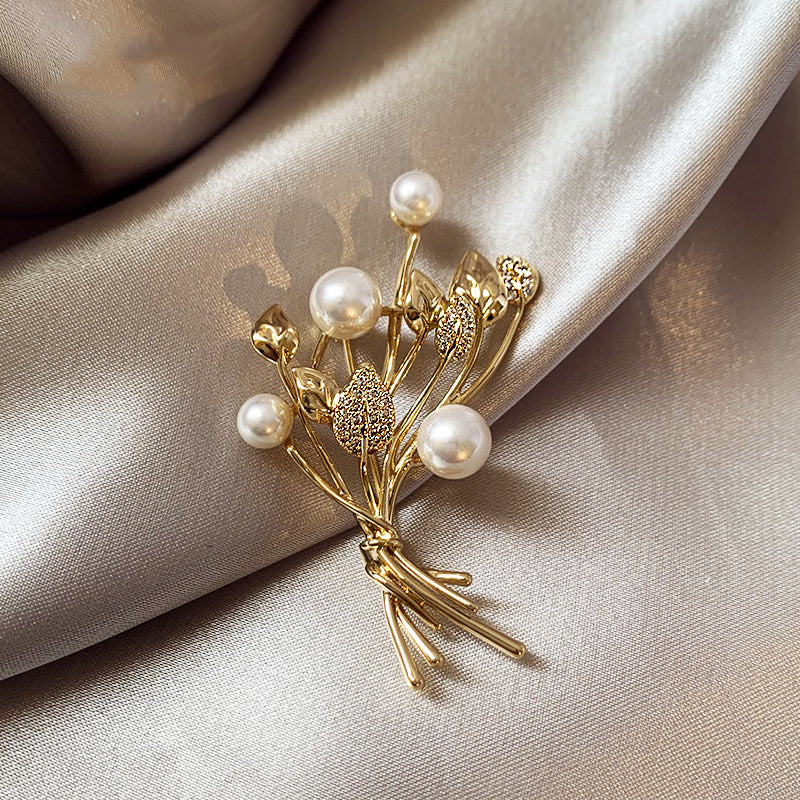 Golden Flower Brooch with Pearls | Twinolo