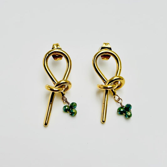 Golden Earrings with Green Stones – Luxurious & Colorful | Twinolo