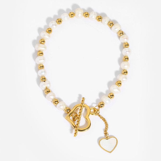 Pearl Bracelet with Heart – Romantic & Elegant | Twinolo