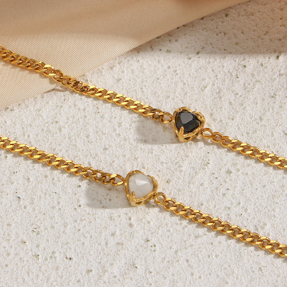 Fine Link Bracelet with Sparkling Zirconia | Twinolo