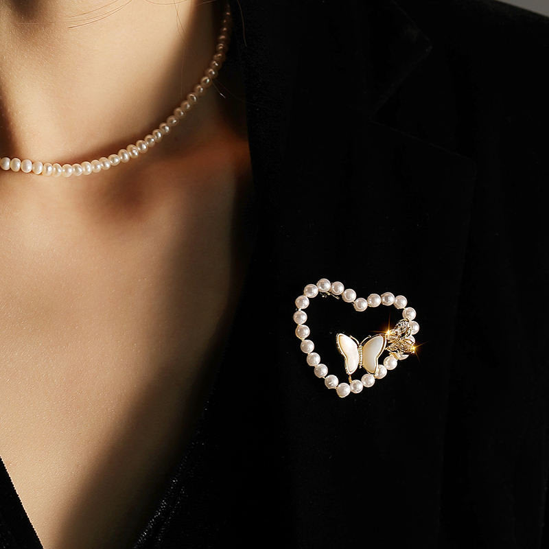 π¦ Butterfly Brooch - Elegant Brooch with Pearls | Twinolo