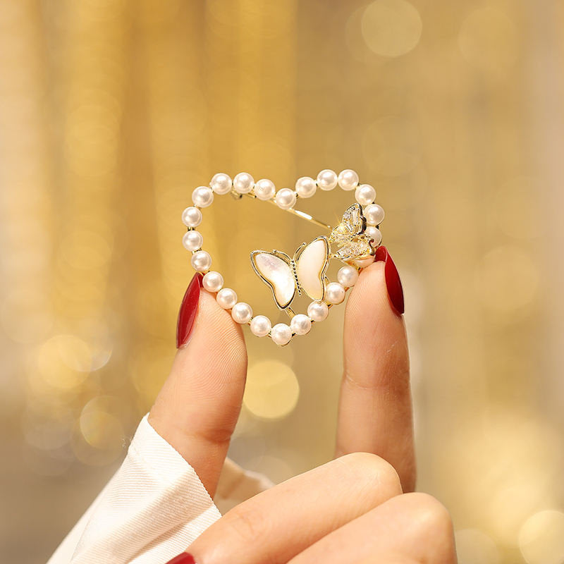 π¦ Butterfly Brooch - Elegant Brooch with Pearls | Twinolo
