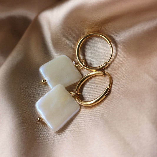 Hoop Earrings with Pearl Charm – Delicate & Trendy | Twinolo