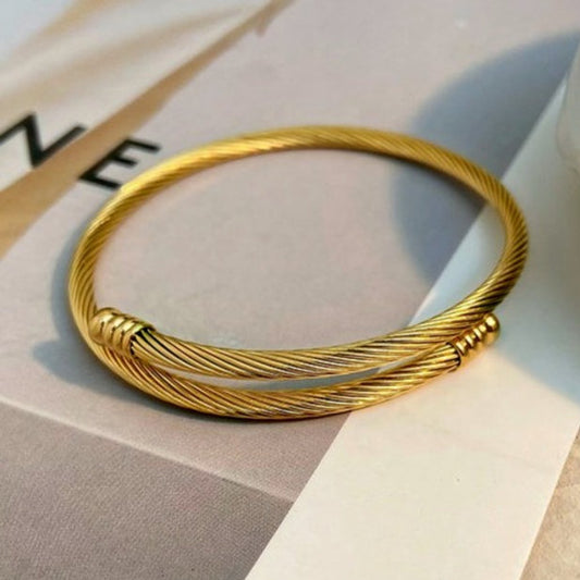 Flexible Bangle Bracelet – Minimalist & Modern | Twinolo