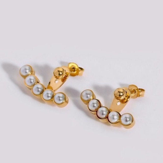 Pearl Stud Earrings – Timeless Elegance | Twinolo
