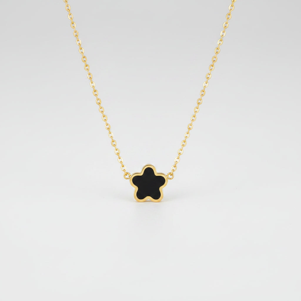 Clover Necklace – Stylish & Timeless | Twinolo