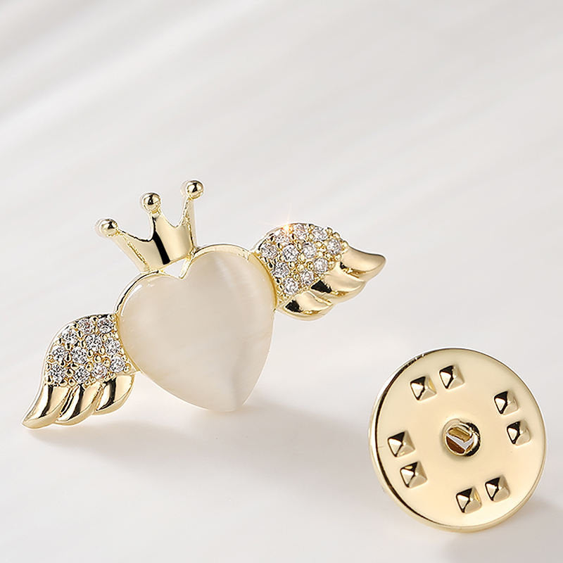 Brooch - Elegant Brooch with Crystals | Twinolo