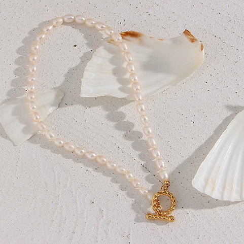 Freshwater Pearl Necklace – Natural Lustre & Style | Twinolo