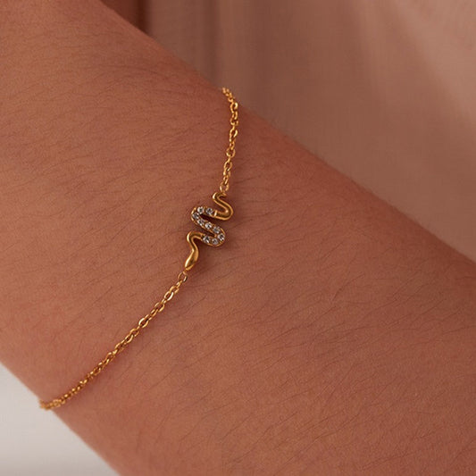 Fine Bracelet with Snake Charm – Mysterious & Trendy | Twinolo