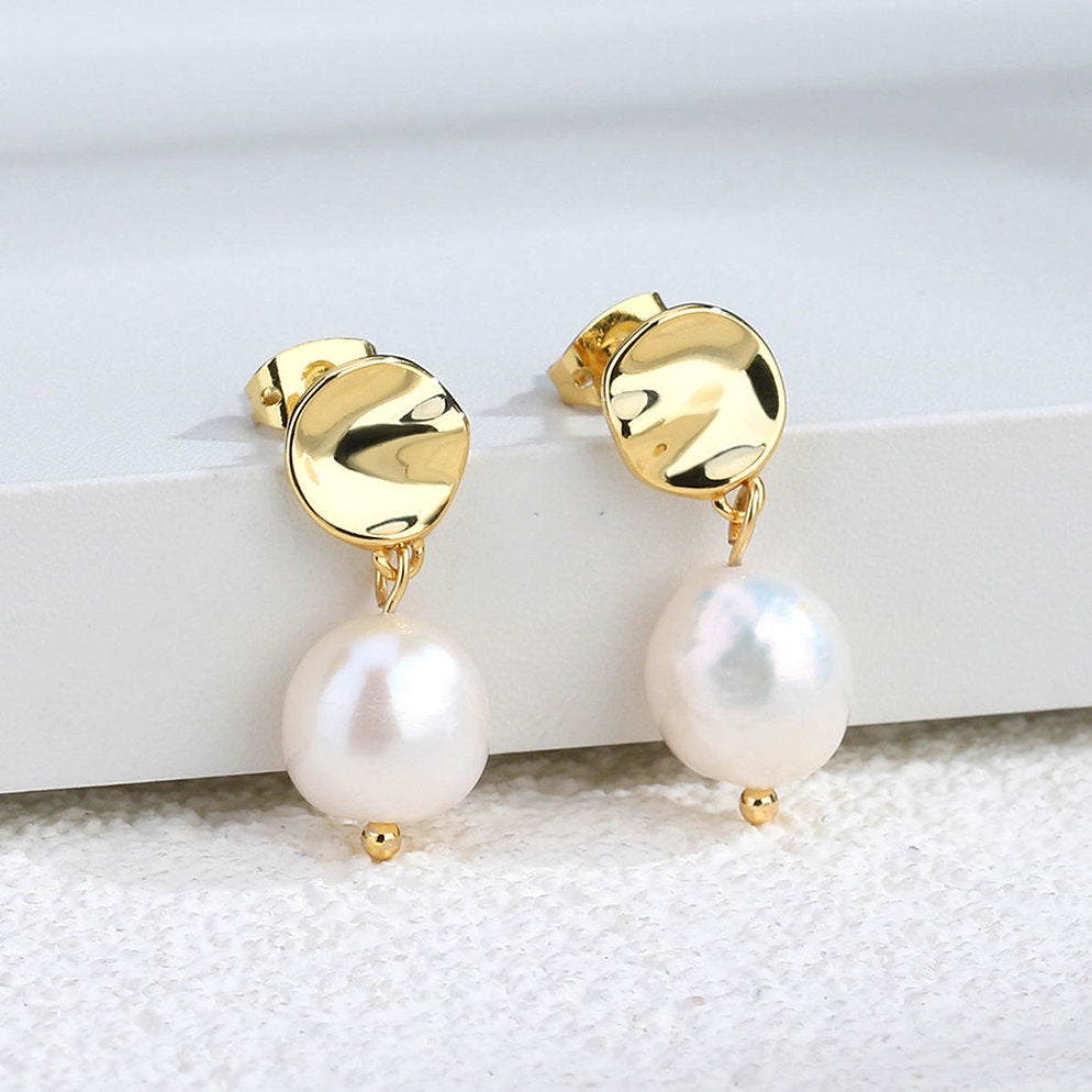 Design Earrings with Pearl – Unique & Stylish | Twinolo