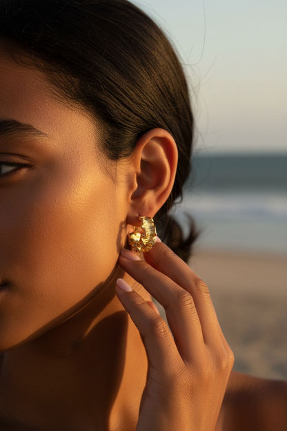 Mini Hoops in Gold – Subtle Shine for Everyday | Twinolo