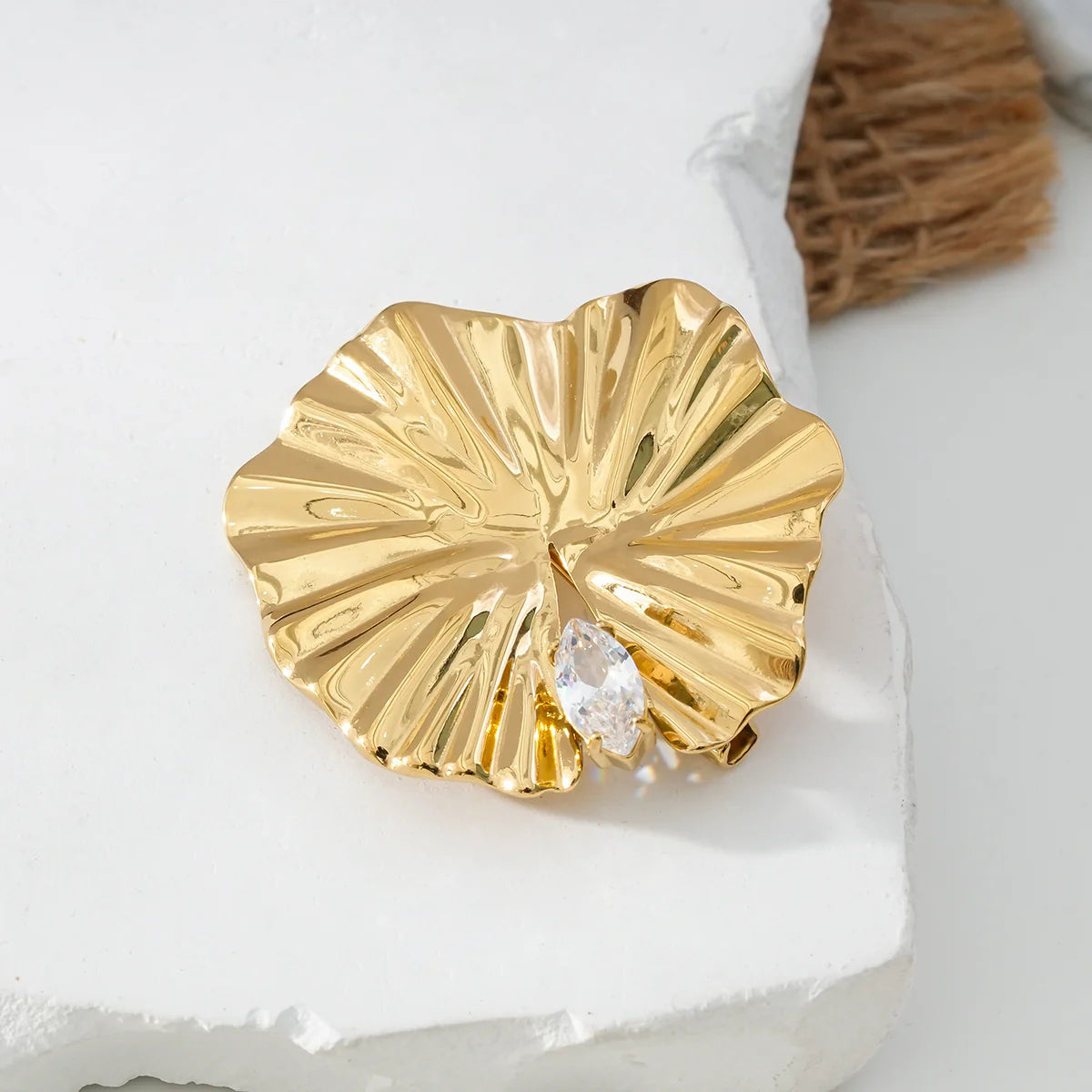 Golden Leaf Brooch – Statement Design with Stone – Stainless Steel | TWINOLO