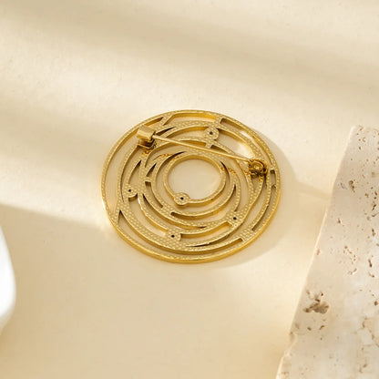 Golden Circle Brooch with Crystals – Stainless Steel – Modern Design | Twinolo