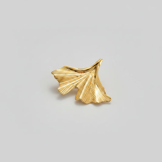 Golden Ginkgo Leaf Brooch – Stainless Steel – Elegant & Timeless Design | Twinolo