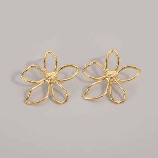 Gold-coloured Statement Flower Earrings | TWINOLO