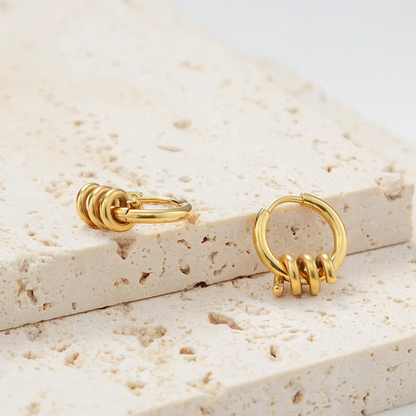 Hoop Earrings with Twist – Unique Detail | Twinolo