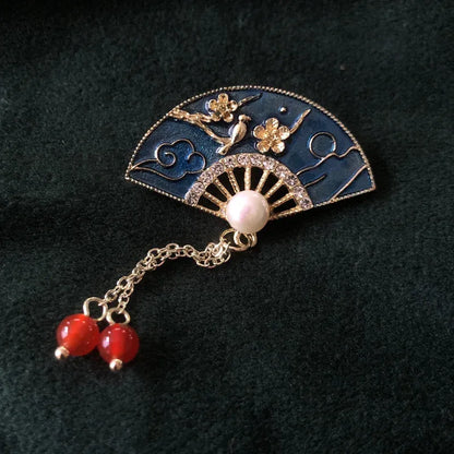 Fan Brooch Blue with Pearl and Dangling Details – Elegant Brooch | Twinolo