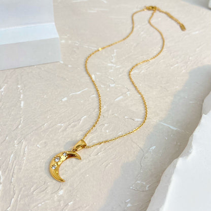 Moon Pendant Necklace – Elegant & Timeless | Twinolo