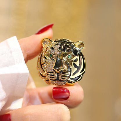 Brooch - Elegant Tiger Head Brooch with Crystals | Twinolo