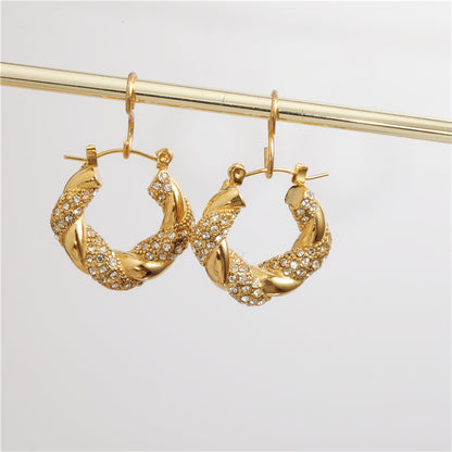 Croissant Earrings with Shiny Green Zirconia – Stylish Contrast | Twinolo