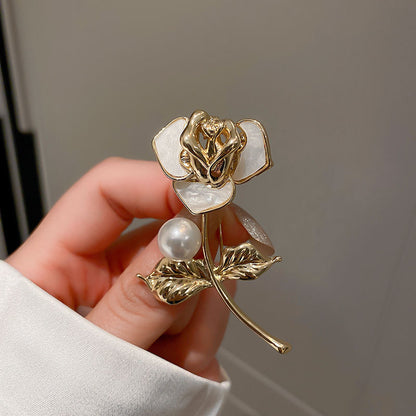 Flower Brooch - Elegant Brooch with Pearl | Twinolo 
