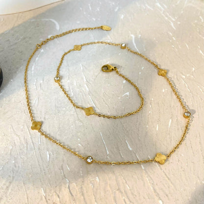 Necklace with Pendant – Elegant &amp; Timeless | Twinolo