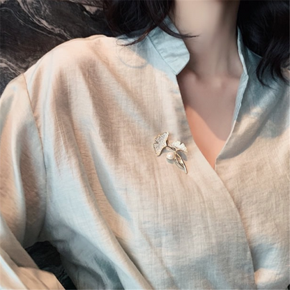 Flower Brooch - Elegant Brooch with Crystals and Pearl | Twinolo
