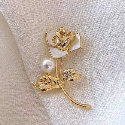 Flower Brooch - Elegant Brooch with Pearl | Twinolo 