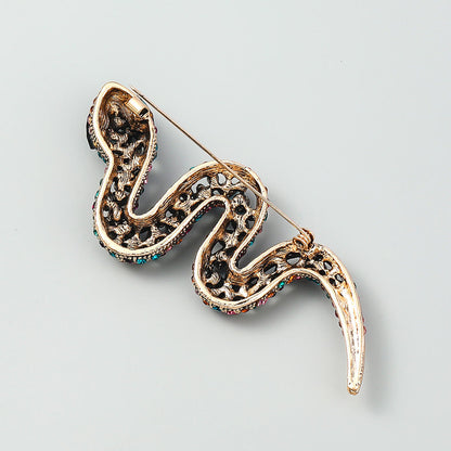 Brooch - Elegant Brooch with Crystals | Twinolo