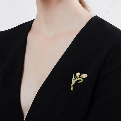 Flower Brooch - Elegant Brooch with Crystals | Twinolo