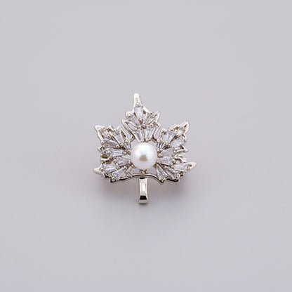 🍁 Leaf Brooch with Pearl and Gold Details – Elegant Brooch | Twinolo