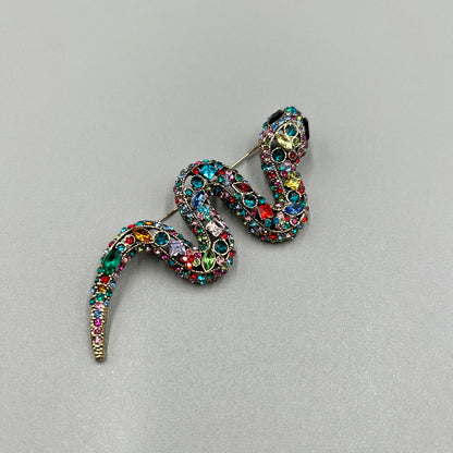 Brooch - Elegant Brooch with Crystals | Twinolo