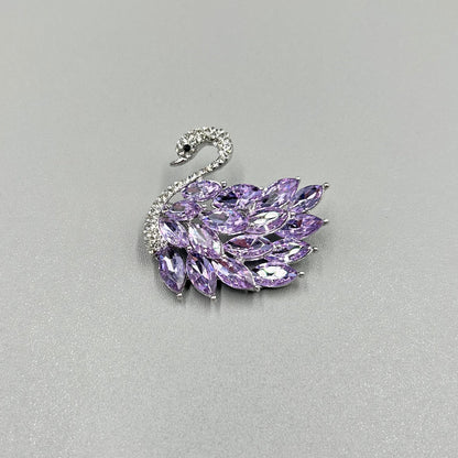 Brooch - Elegant Brooch with Crystals | Twinolo