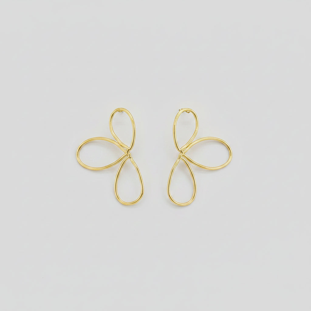 Minimalist Flower Earrings Gold-colored – Stainless Steel | Twinolo