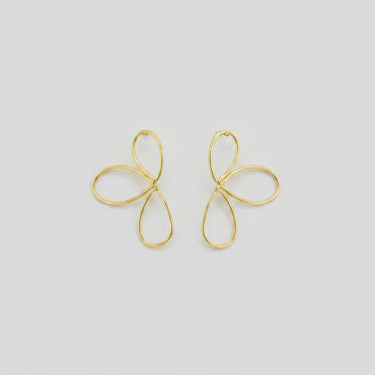 Minimalist Flower Earrings Gold-colored – Stainless Steel | Twinolo