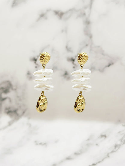 Statement Earrings with Mother-of-Pearl Effect – Gold | Twinolo