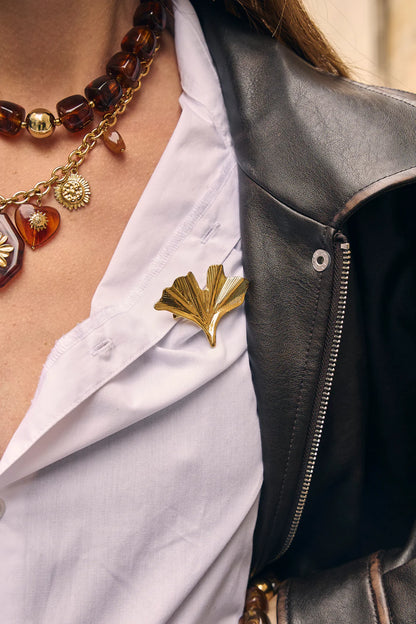 Golden Ginkgo Leaf Brooch – Stainless Steel – Elegant & Timeless Design | Twinolo