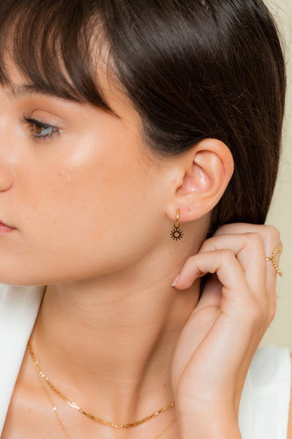 Gold Hoops with Sun Charm – Summer Look | Twinolo