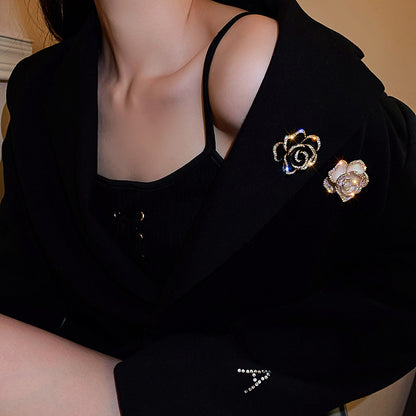 Flower Brooch - Elegant Brooch with Crystals | Twinolo